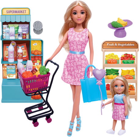 Set panenky a holčičky s nákupním vozíkem v supermarketu