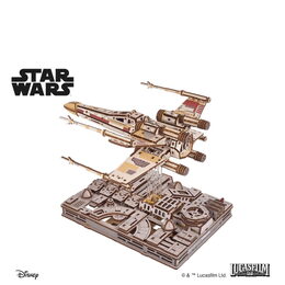 Ugears 3D dřevěná mechanická skládačka Star Wars Luke Skywalker X-Wing stíhačka
