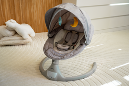 Elektrické houpátko Kidnort Svaie černé