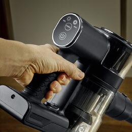 Vysavač Severin, HV 7178 S-power, AKU, bezdrátový, tyčový, kapacita 0,5 l,
hlučnost 80 dB, Li-Ion: 22,2 V 2 200 mAh, 130 W