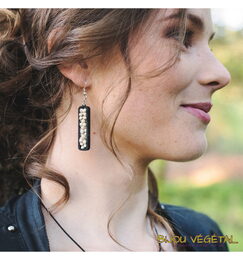 Živé šperky - Náušnice Jardiniere černé s trvalými bílými květy