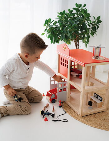 small foot Velká hasičská stanice s příslušenstvím