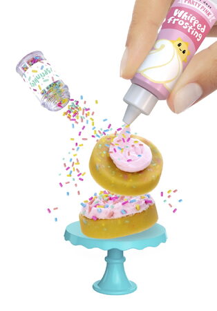 MGA's Miniverse – Make it Mini Pečení