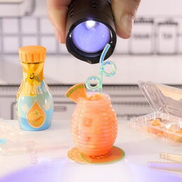 MGA's Miniverse – Mini Food Kavárna, série 5A, PDQ