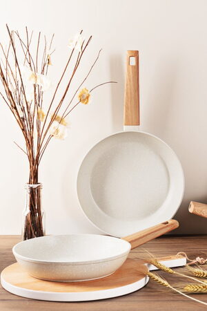 BERGNER Sada pánví s nepřilnavým povrchem Naturally 3 ks 18, 22, 26 cm BG-34741-CR