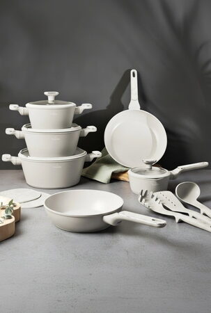 BERLINGERHAUS Sada nádobí s titanovým povrchem 15 ks Sahara Marble Collection BH-8401