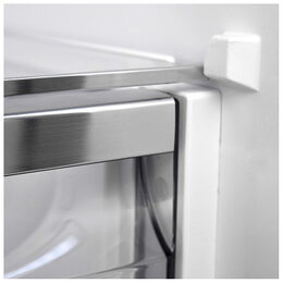 Mraznička Vestfrost, VR-BF27913H0S, vestavěná, kapacita 197 l, 40 dB, výrobník
ledových kostek, LED osvětlení