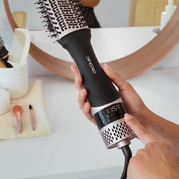 Horkovzdušný kartáč Cecotec, 3504, CeramicCare Touch, 5v1, 5 funkcí, digitální
displej, 4 teploty, keramický povrch, 1200 W