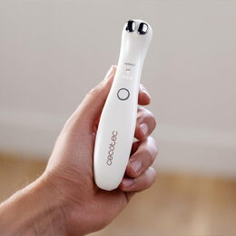 Péče na obličej Cecotec, 102502, FaceCare SkinRoutine, 3v1, čistící prostředek,
proti tmavým kruhům, masážní přístroj, 3.7 V, 500 mAh / 3.7