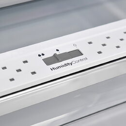 Kombinovaná lednice Vestfrost, VR-FB373-2E2BR, 331 l, retro design, T/SN, 41 dB
(A), R600a, energetická třída E