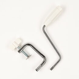 Strojek na těstoviny Girmi, IM9201, mechanický, ruční, bezpečnostní svorka, 7
stupňů nastavení síly těsta, tělo z nerez oceli