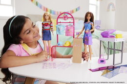 Barbie módní design studio s panenkou