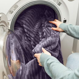 Vyhřívací deka Solac, CT8706 KAUNAS 120, rozměry: 120x160 cm, 9 teplotních
nastavení, rychlé nahřátí, automatické vypnutí, 165 W