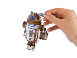 Ugears 3D dřevěná mechanická skládačka Star Wars R2-D2