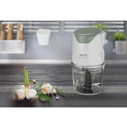 Sekáček potravin Imetec, 7473, TRITACOMPACT, objem 400 ml, ovládání tlakem, 2
čepele z nerezové oceli, 350 W