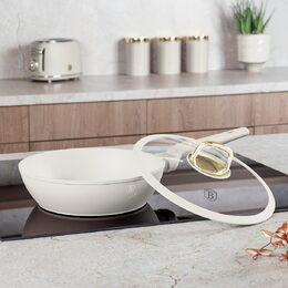 BERLINGERHAUS Pánev hluboká s titanovým povrchem a poklicí 24 cm Sahara Collection BH-8062