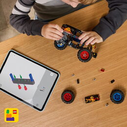 LEGO® 42219 Technic Monster Jam™ Grave Digger™ Oheň a led