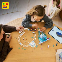 LEGO® 43281 Disney Ledové království Elsin ledový palác a jízda na sněhu