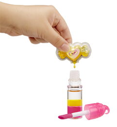 Yummiland Malá panenka se změnou barvy a leskem na rty, PDQ