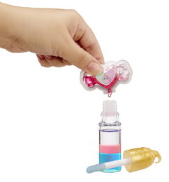 Yummiland Malá panenka se změnou barvy a leskem na rty, PDQ