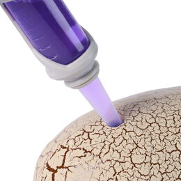 Primal Hatch dinosauři líhnoucí se z vejce