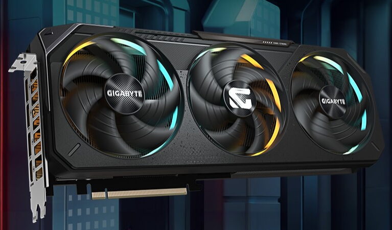 GIGABYTE RTX™ 5070 GAMING OC 12G