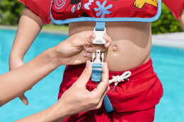 Vesta s rukávy plovací Mickey Mouse pro děti od 3-6 let