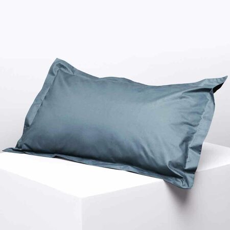 Travel Blue luxusní cestovní polštářek pro maximální komfort, ochranný vak TBU21