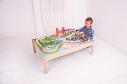 Bigjigs Rail Vláčkodráha City se stolem