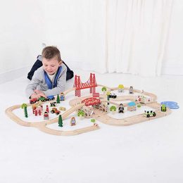 Bigjigs Rail Dřevěná vláčkodráha s venkovskou cestou 80 dílů