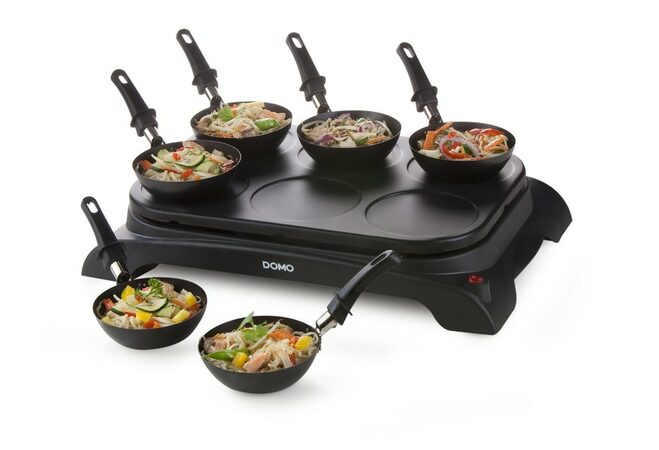 Elektrický lívanečník s wok pánvemi - DOMO DO8710W