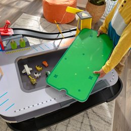 KidKraft Hrací stůl zavodní dráha Freeway Frenzy