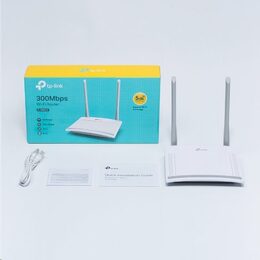 TP-LINK TL-WR820N WiFi N router