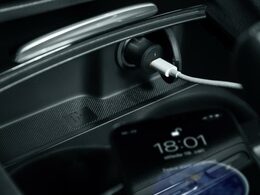 AVACOM CarPRO 2 nabíječka do auta s Power Delivery