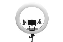 RIO PROFESSIONAL MAKEUP & VLOGGING 18-INCH DIMMABLE LED RING LIGHT