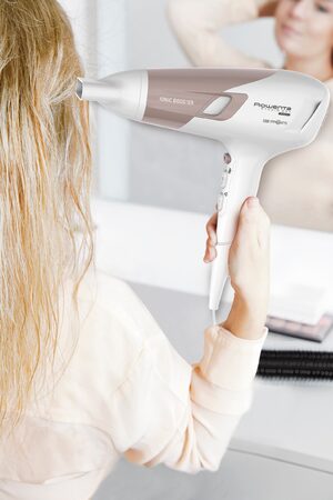 Vysoušeč vlasů Rowenta Studio Dry Glow CV5830F0