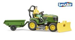 Bruder Zahradní traktor John Deere X949 se zahradníkem