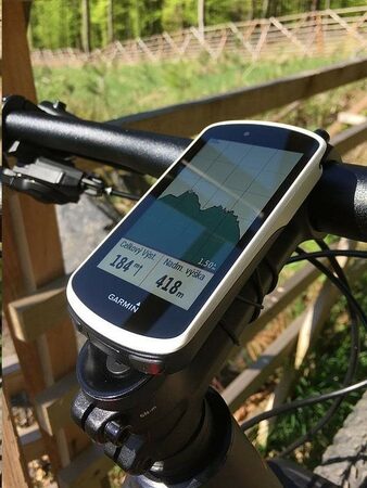 Navigace Garmin Edge Explore + vocher TOPO Czech PRO