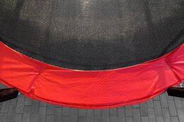 Trampolína G21 SpaceJump, 305 cm, červená, s ochrannou sítí + schůdky zdarma
