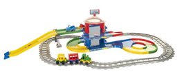 Play Tracks - vlak s kolejemi plast 4ks autíček,délka dráhy 6,4m s doplňky v krabici 80x53x14cm 12m+