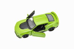 Auto Kinsmart Chevrolet Camaro ZL1 1:38 kov/plast 12,5cm 4 barvy na zpětné natažení 12ks v boxu