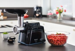 Mlýnek na maso Tefal HV1 NE105838