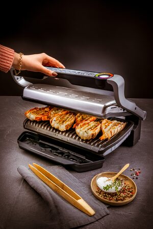 Elektrický gril Tefal Optigrill+ XL GC722D34