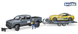Bruder Terénní auto RAM se sportovním vozem a figurkou