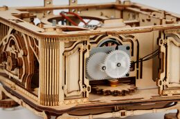 RoboTime 3D dřevěné mechanické puzzle Gramofon (ruční pohon) - poškozený obal