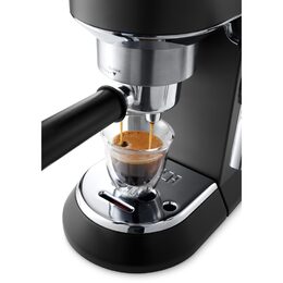 EC 685.BK ESPRESSO PÁKOVÉ DELONGHI