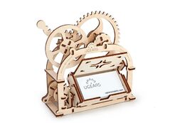 Ugears 3D dřevěné mechanické puzzle Box na vizitky