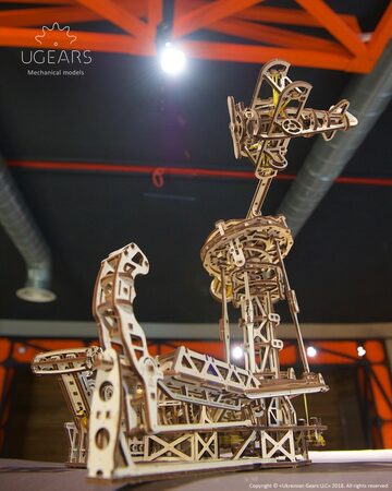 Ugears 3D dřevěné mechanické puzzle Létající stroje