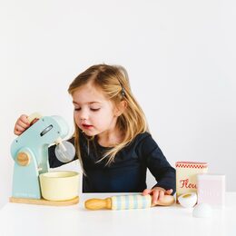 Le Toy Van Kuchyňský robot s příslušenstvím