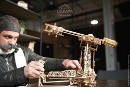 Ugears 3D dřevěné mechanické puzzle Létající stroje